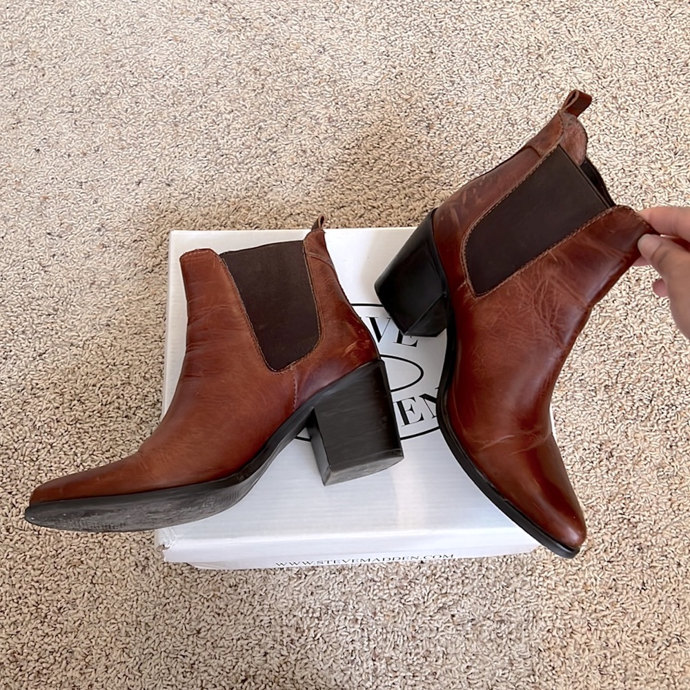 Steve Madden Leather Chelsea Boots